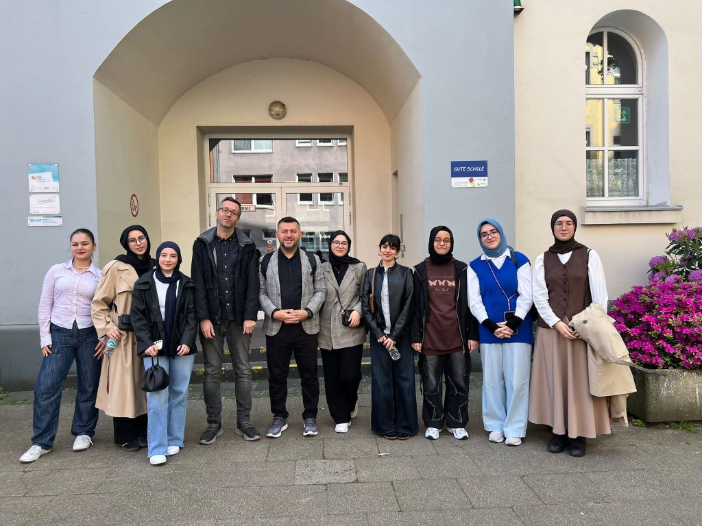 Gebze Kız Anadolu İmam Hatip Lisesi'nin Erasmus+ Okul Eğitimi Akreditasyonu